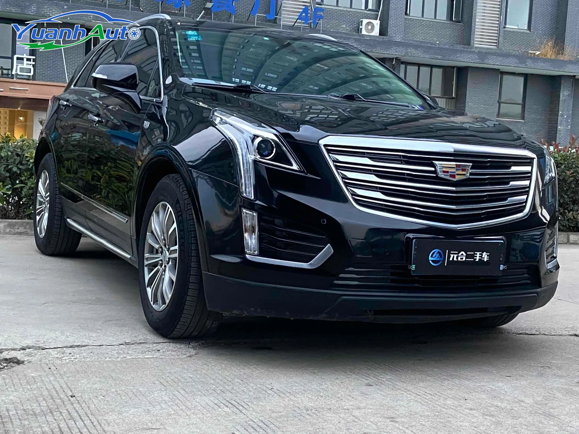 2018 Cadillac XT5 Petrol SUV — source image 10