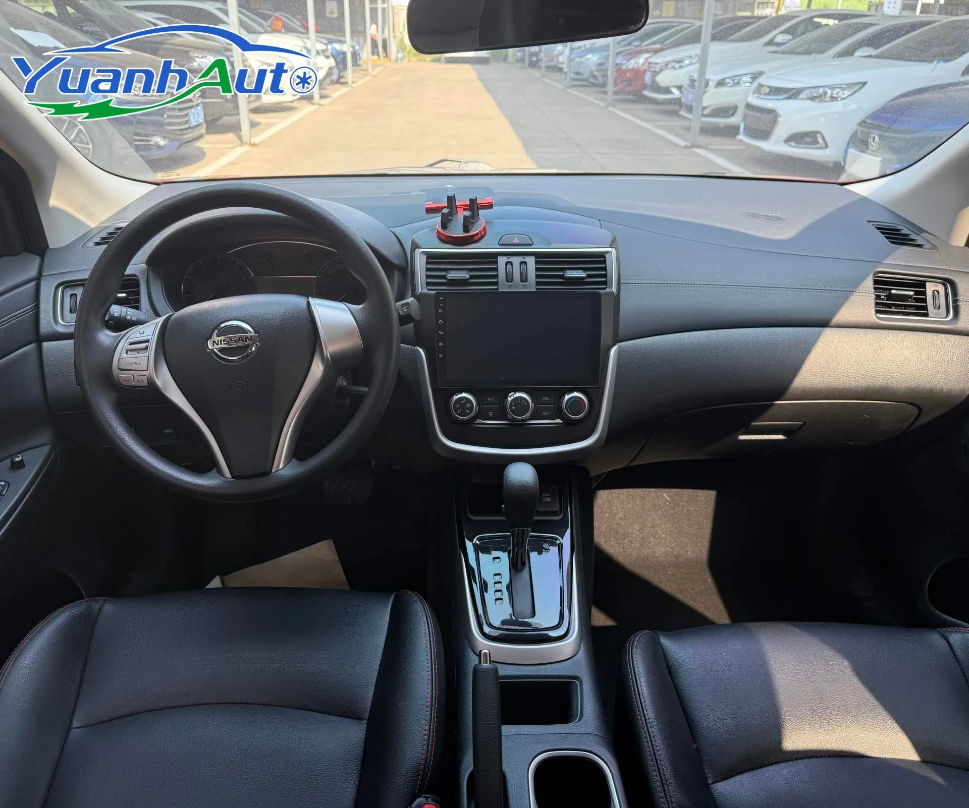 2020 Nissan Tiida vehicle photo 5