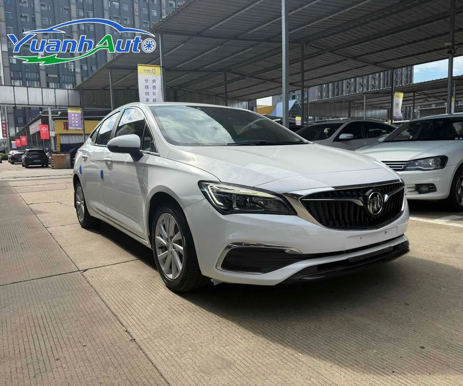 2018 Buick Verano Sedan — source image 15