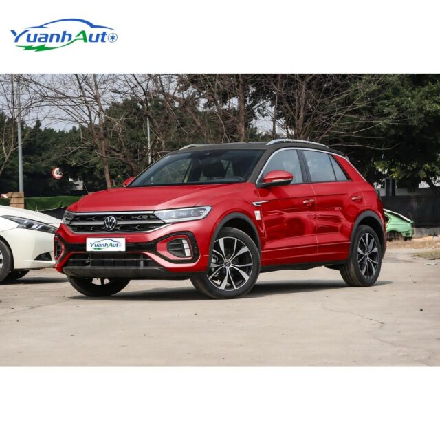 T-ROC vehicle photo 1