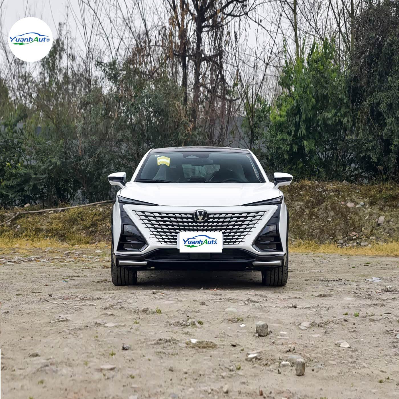 Changan UNI-T vehicle photo 1