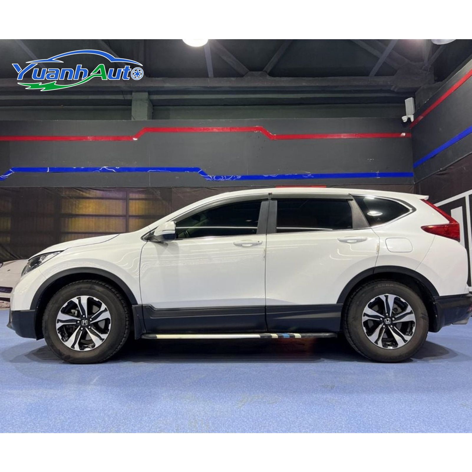 2019 Honda CR-V Petrol SUV — source image 1