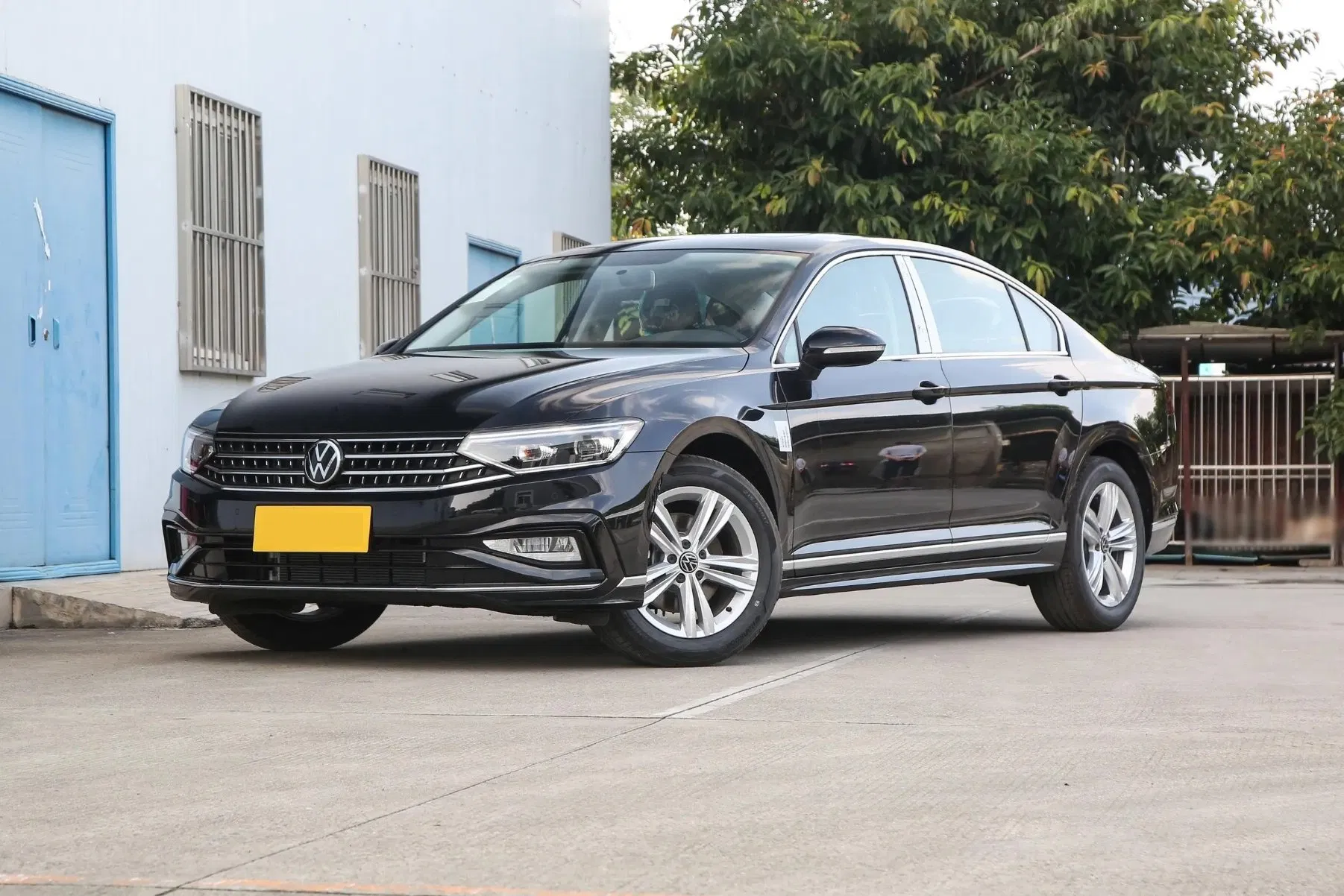 2025 VW Magotan vehicle photo 7