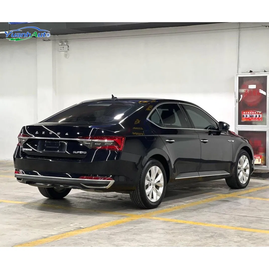 2021 Skoda Superb vehicle photo 5