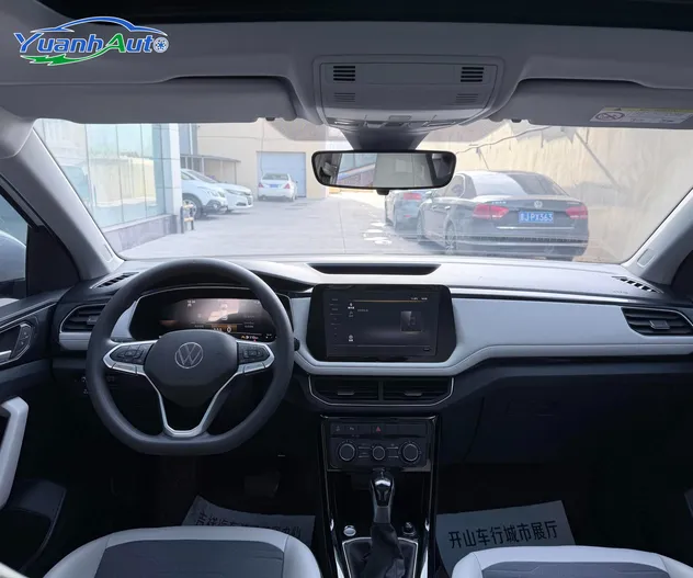 Volkswagen Thrau Petrol SUV — source image 15
