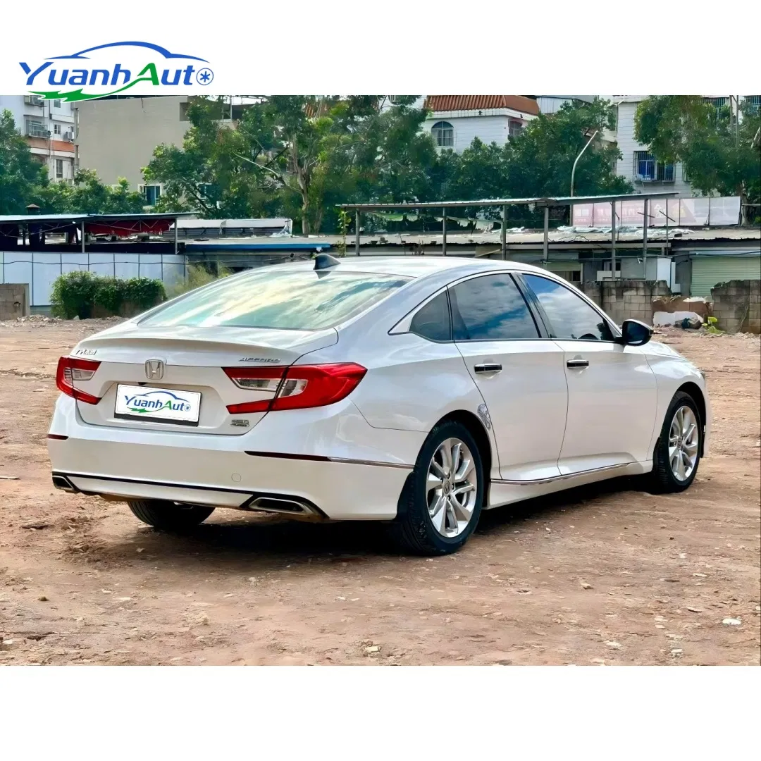 2018 Honda Accord Petrol Sedan — source image 13