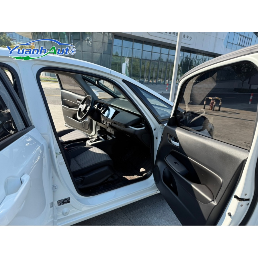 2021 Honda Fit vehicle photo 6