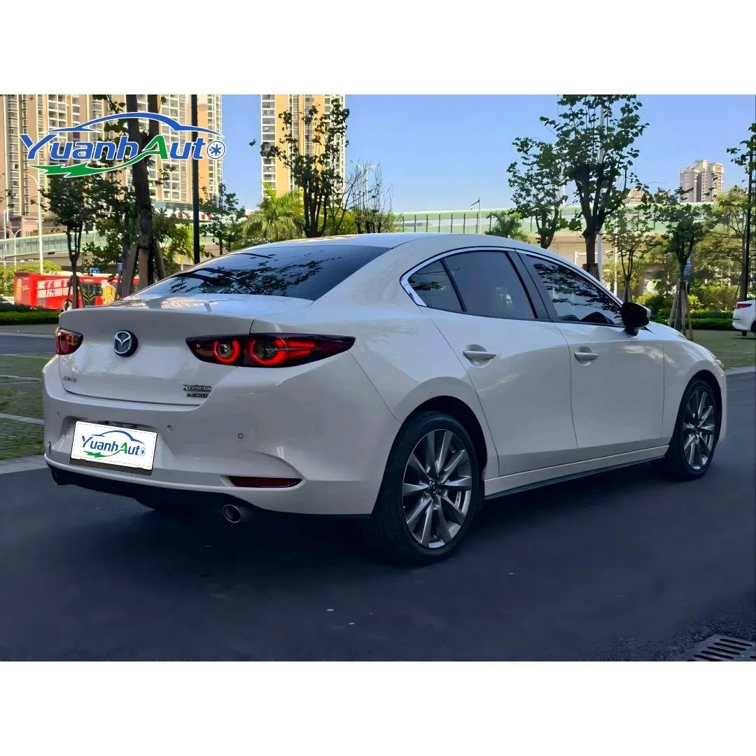 2021 Mazda 3 vehicle photo 7