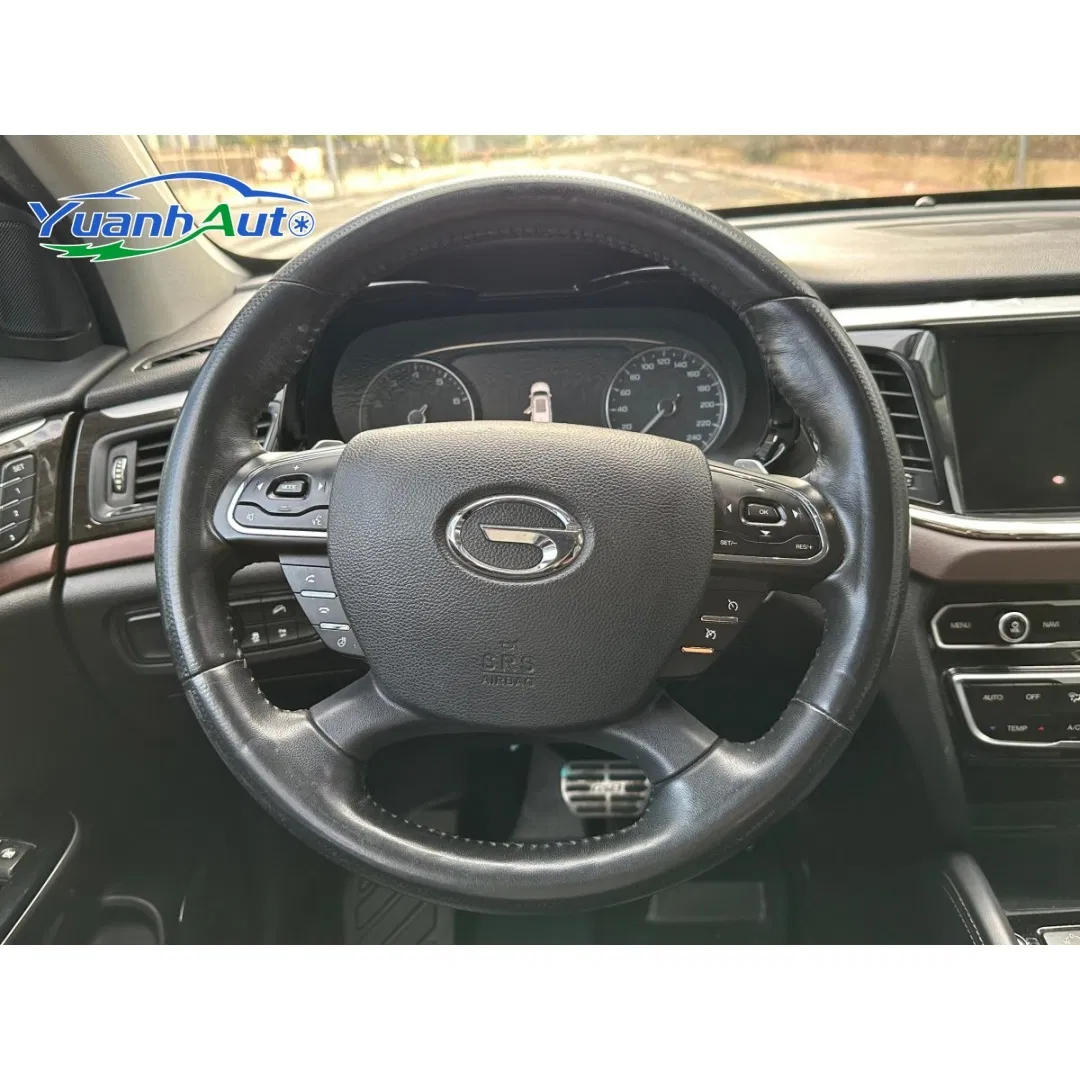 2017 GAC GS8 Petrol — source image 16