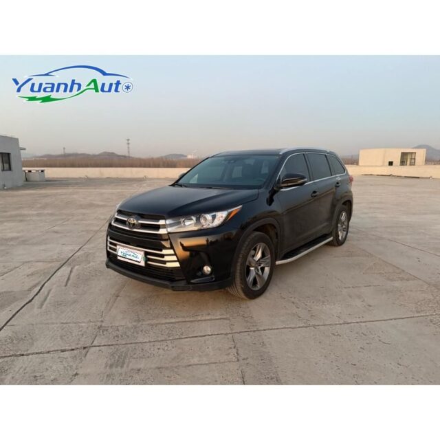 2021 Toyota Highlander vehicle photo 1