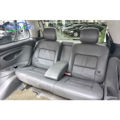 2006 Toyota Previa vehicle photo 7