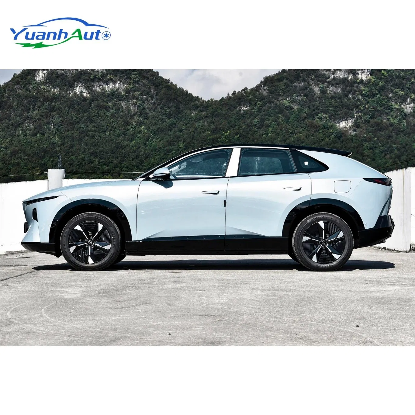 Mazda EZ-60 vehicle photo 5
