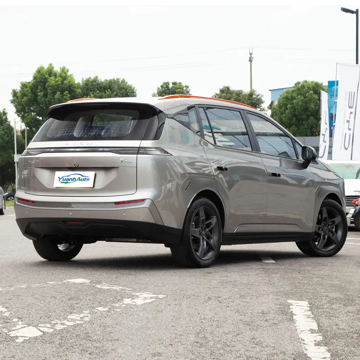 2022 Used Cars Used Electric Cars Adults Vehicle Aion Y Plus 70 Electric Vehicle SUV vehicle photo 6