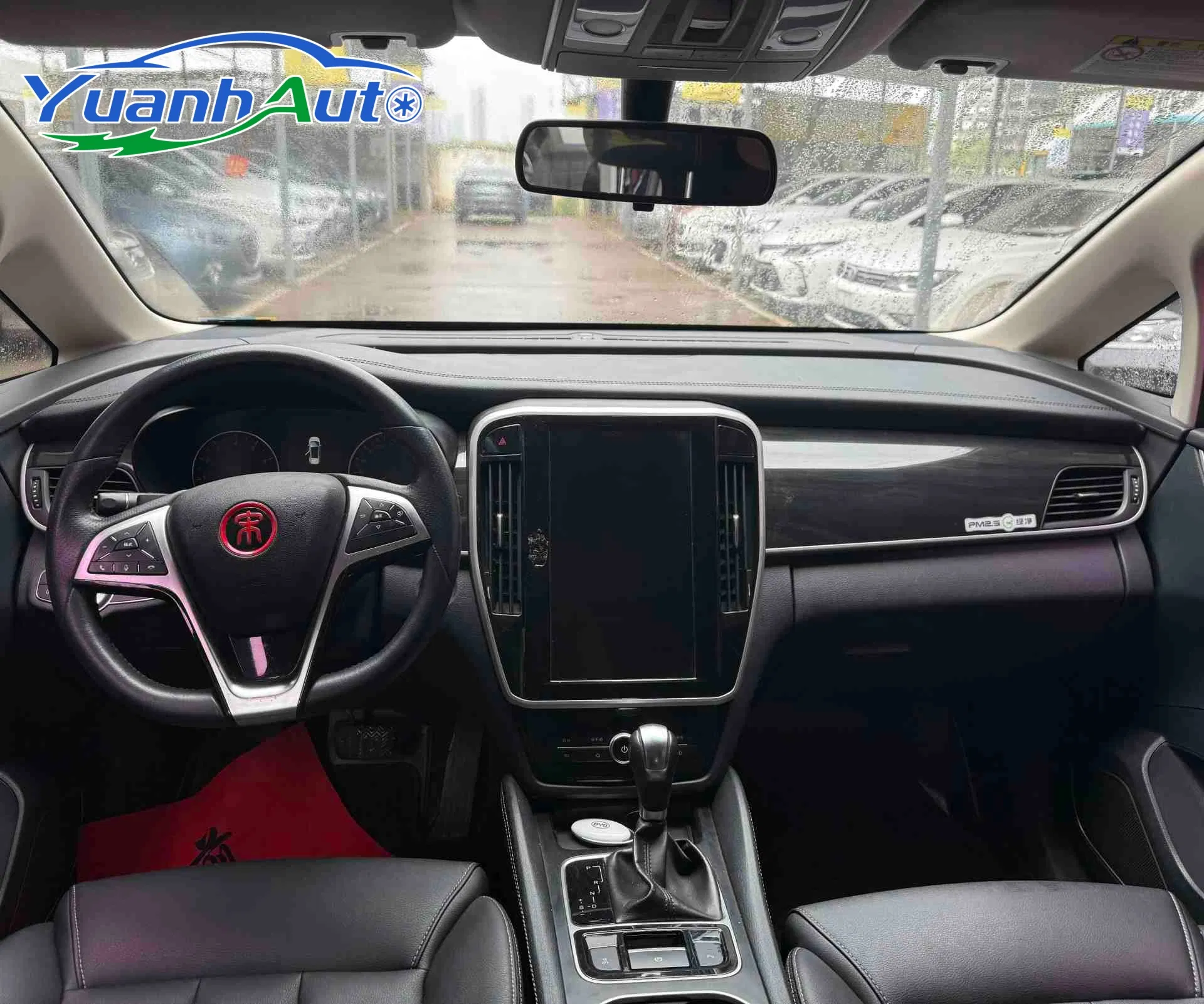 2017 BYD Song Max Petrol MPV — source image 4