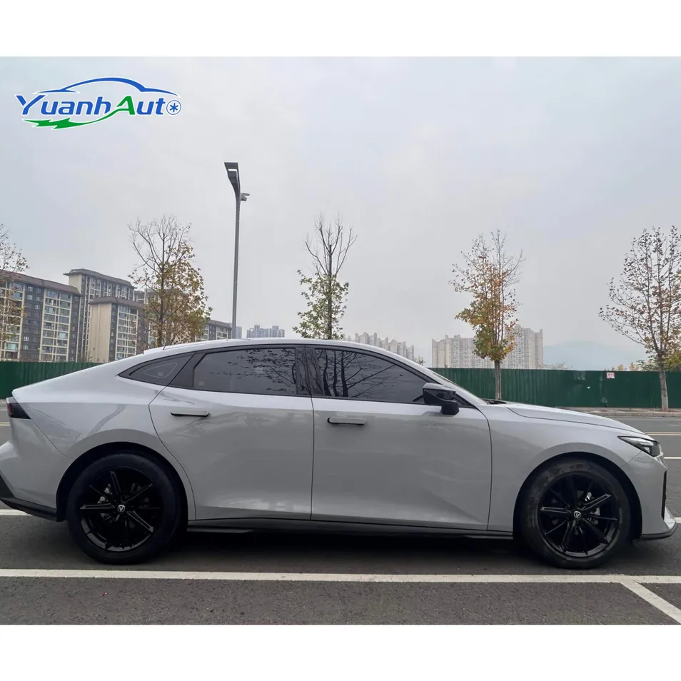 2022 Changan UNI-V 1.5T — source image 12