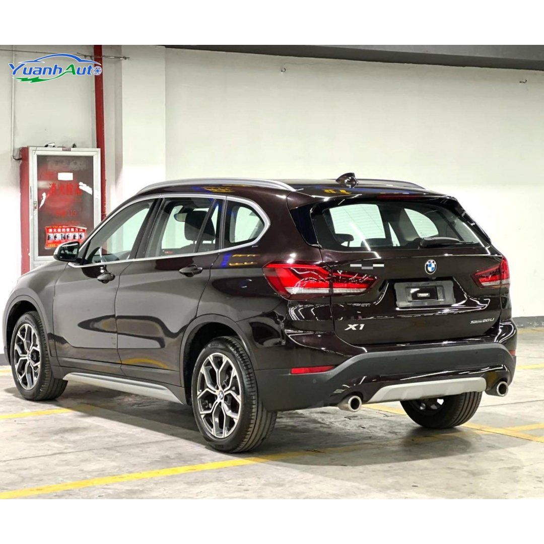 2022 BMW X1 vehicle photo 1