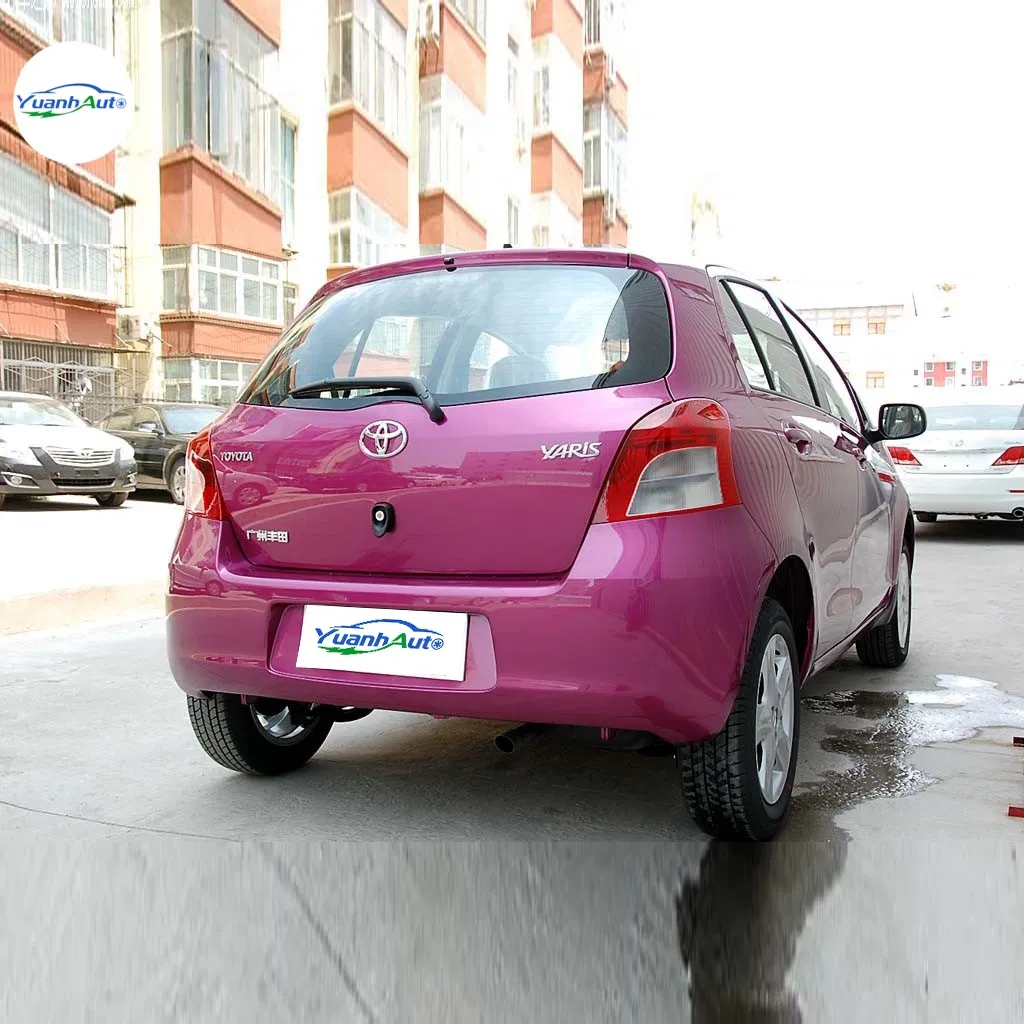 Toyota Yaris vehicle photo 7