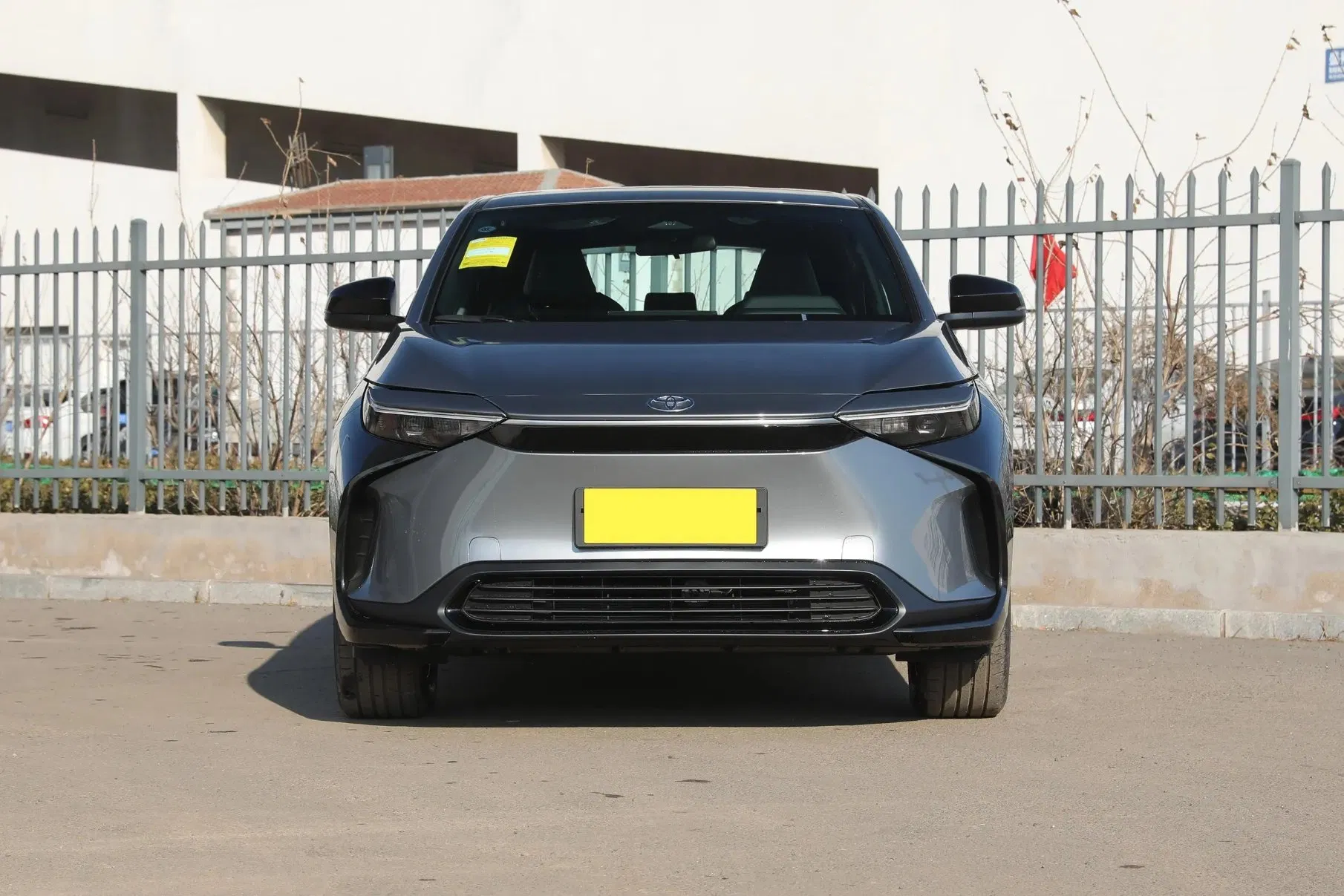 Toyota BZ4X vehicle photo 6
