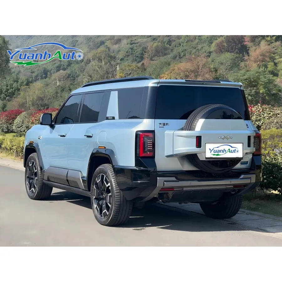 2025 Fangchengbao Bao 8 Hybrid SUV — source image 17