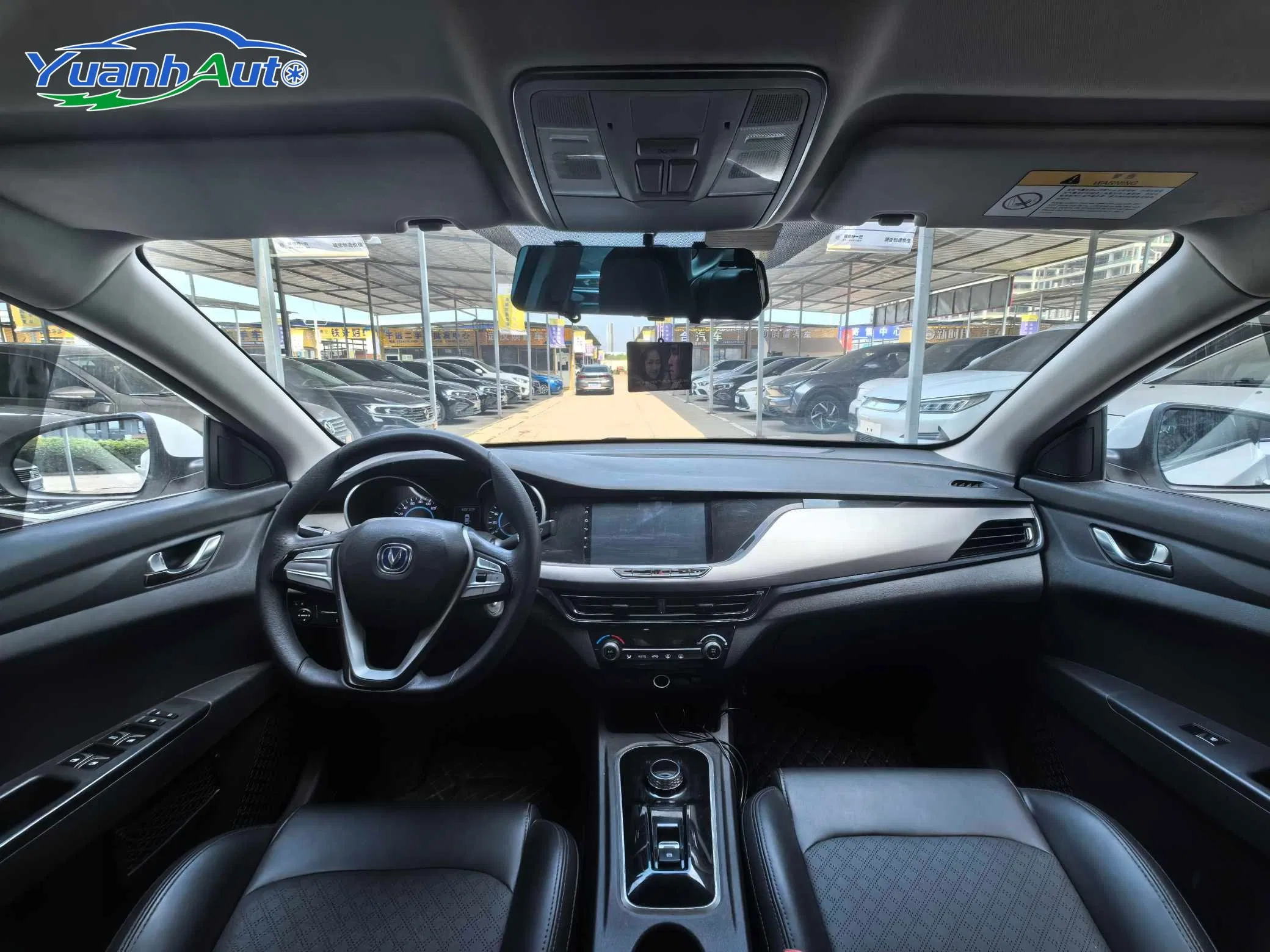 2022 Changan Eado EV460 vehicle photo 7