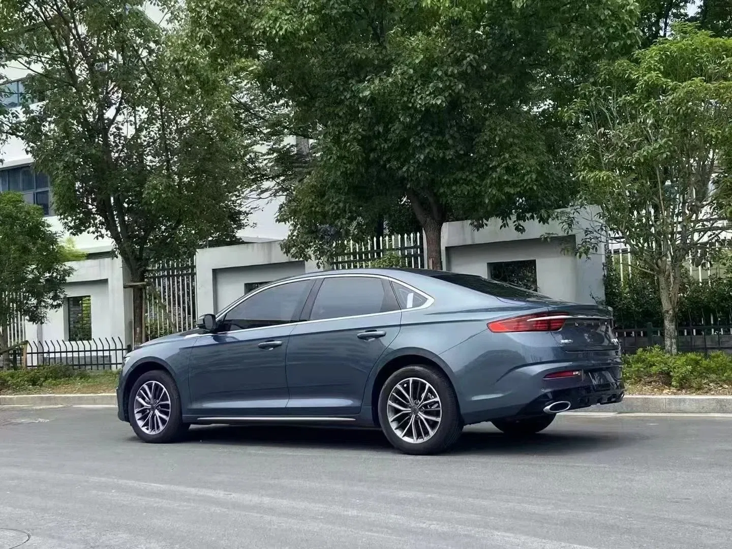 2022 Geely Xingrui vehicle photo 6