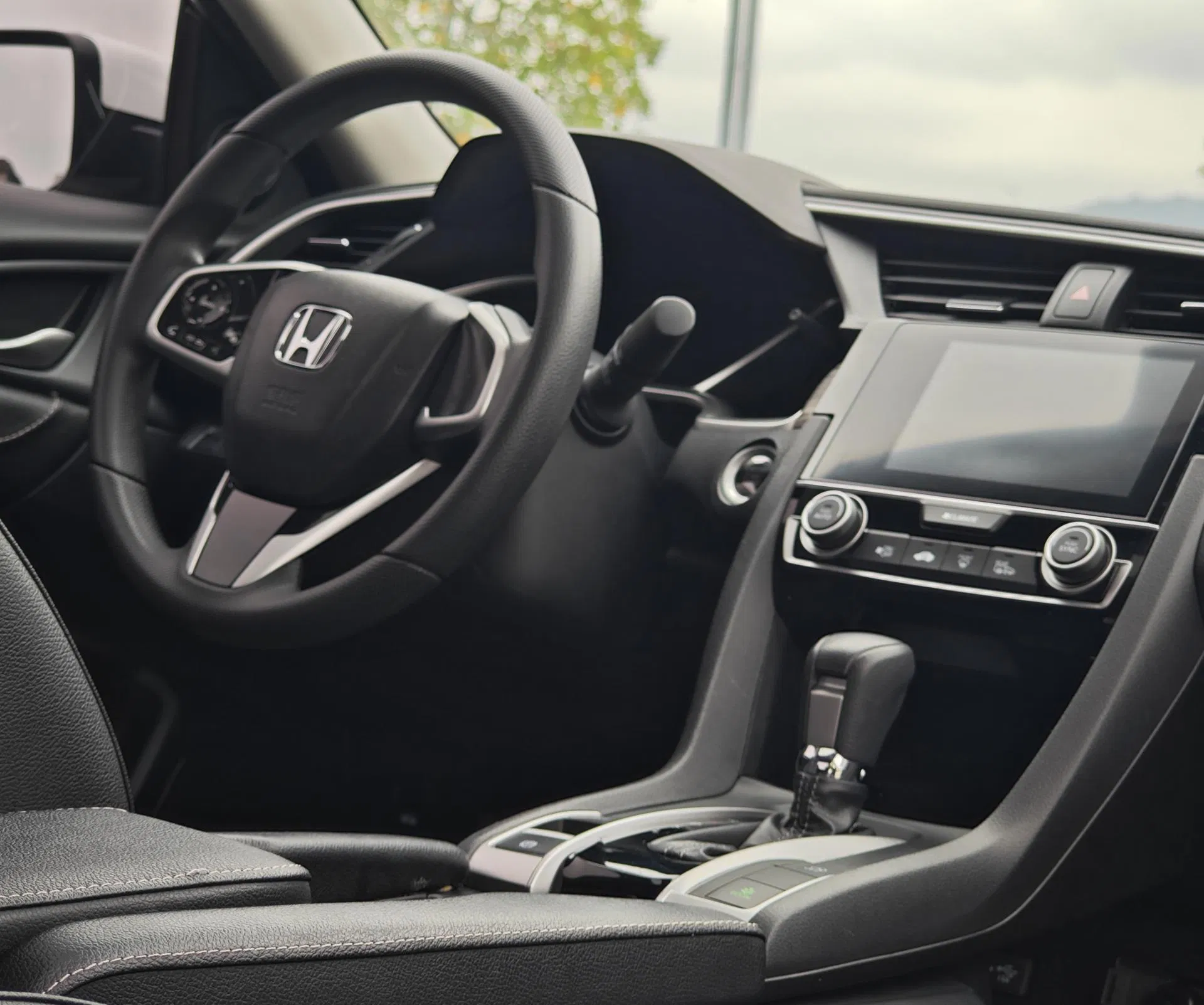 2019 Honda Civic Sedan — source image 16