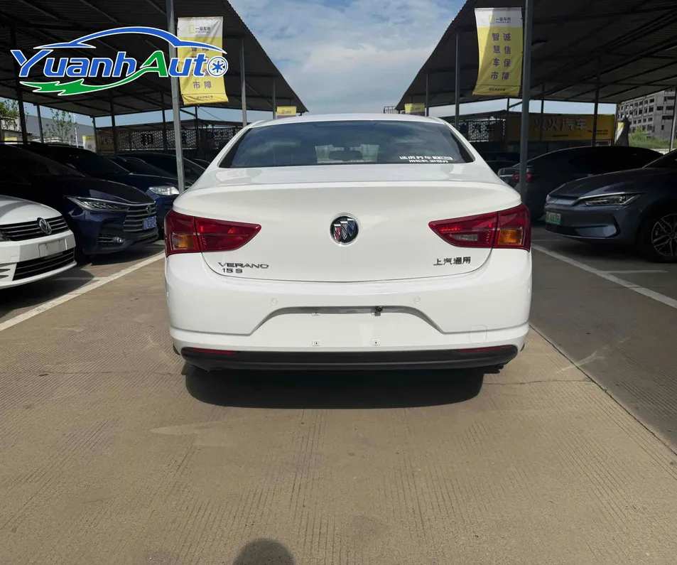 2018 Buick Verano Sedan — source image 10