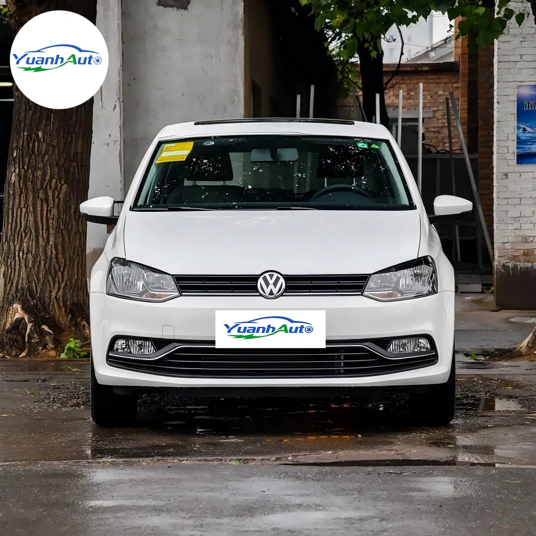 2013 VW Polo vehicle photo 4