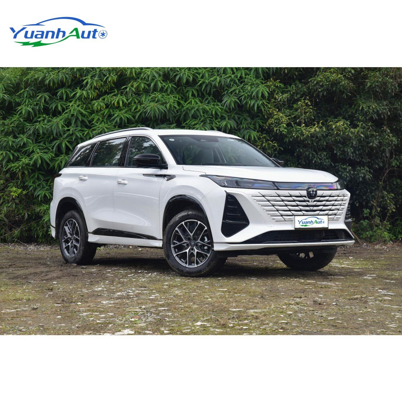Changan CS75 PLUS vehicle photo 1