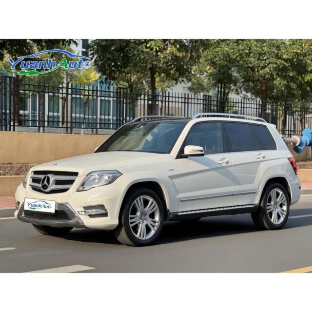 2015 Mercedes-Benz GLK vehicle photo 1