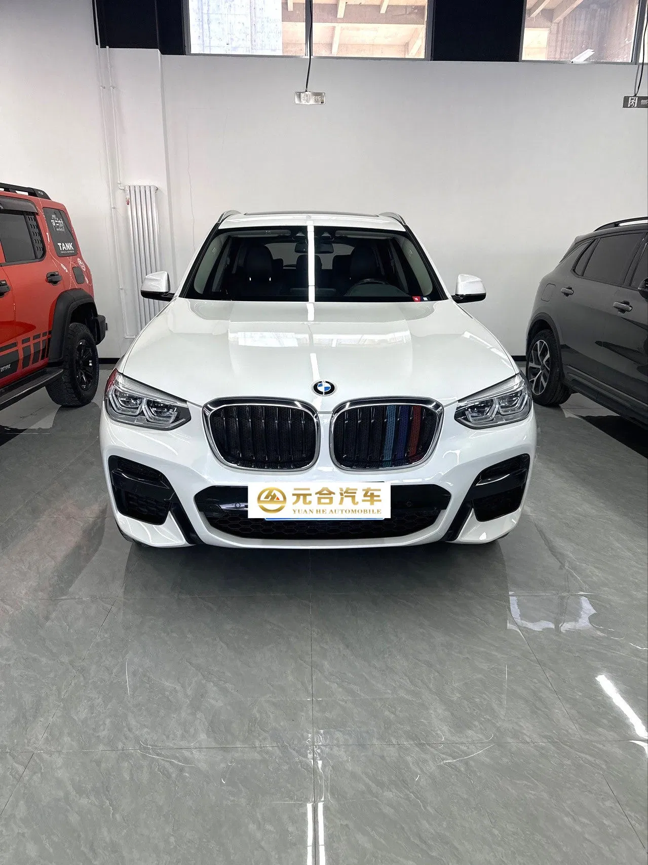 2021 BMW X4 vehicle photo 7