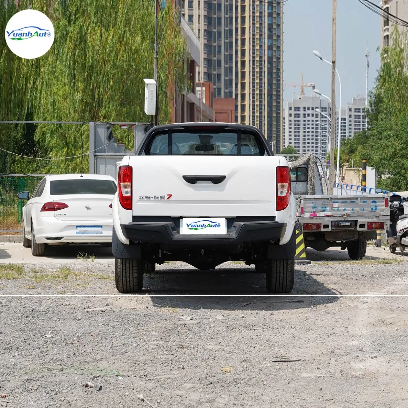 Dahua 7 Pickup vehicle photo 6