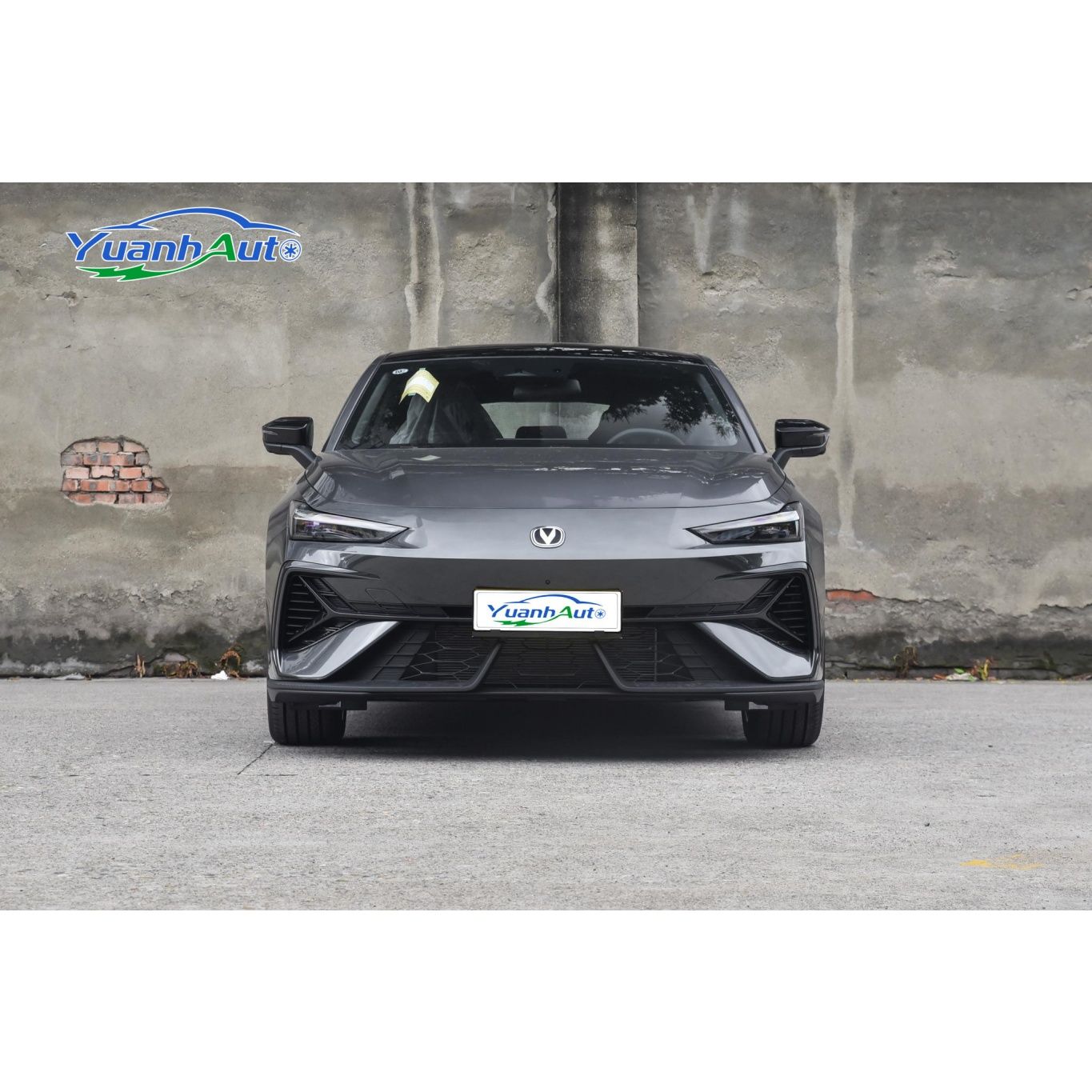 Changan UNI-V vehicle photo 1