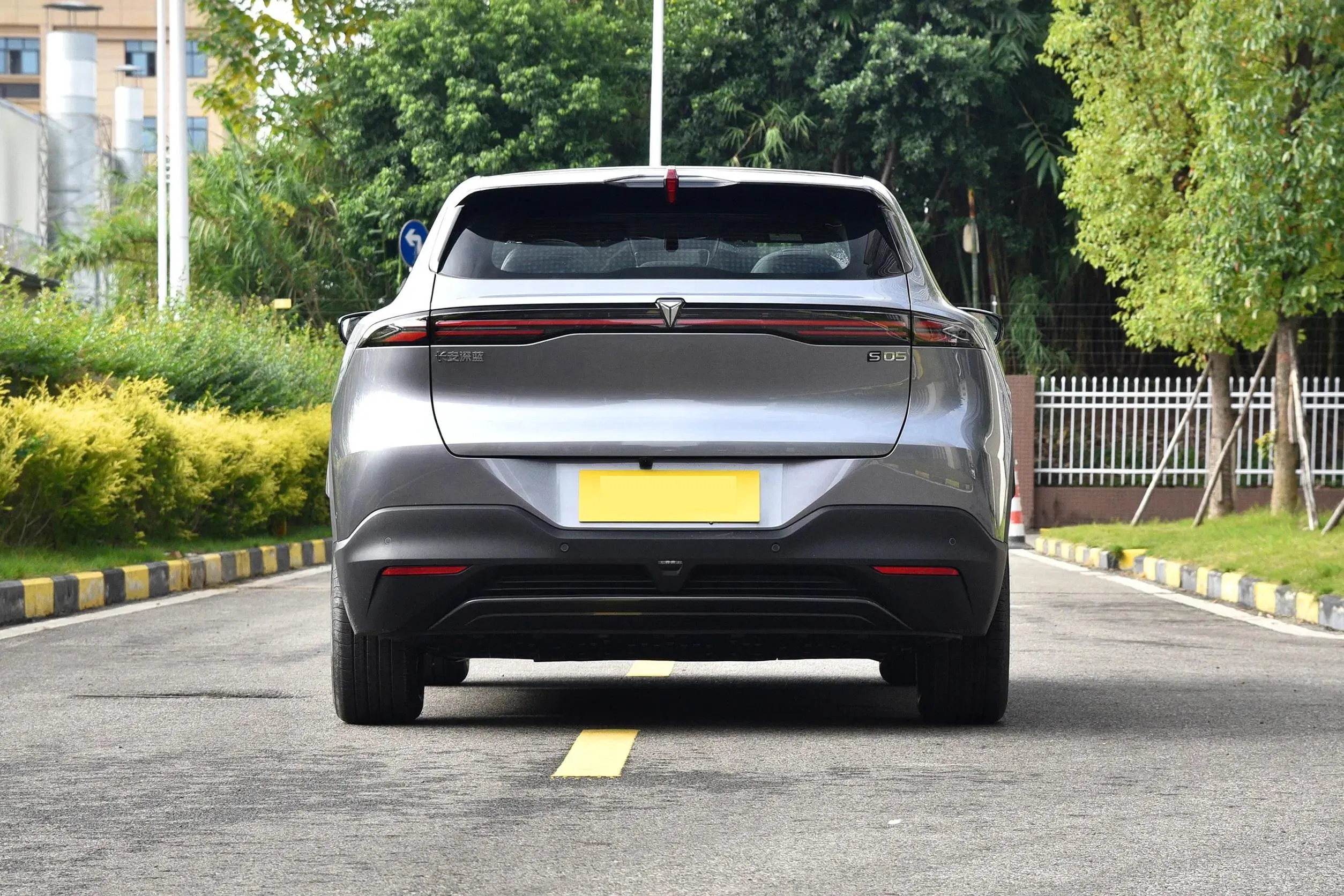 2025 Deepal S05 Hybrid SUV — source image 6