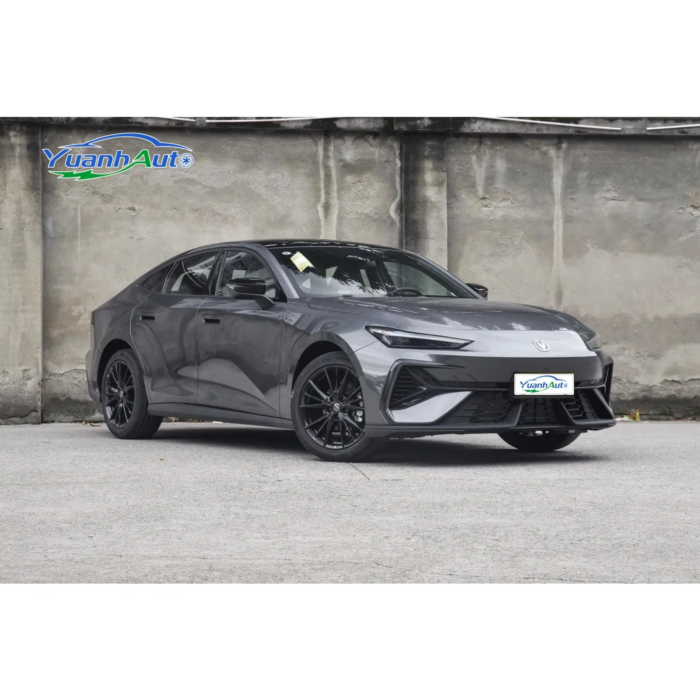 Changan UNI-V vehicle photo 4