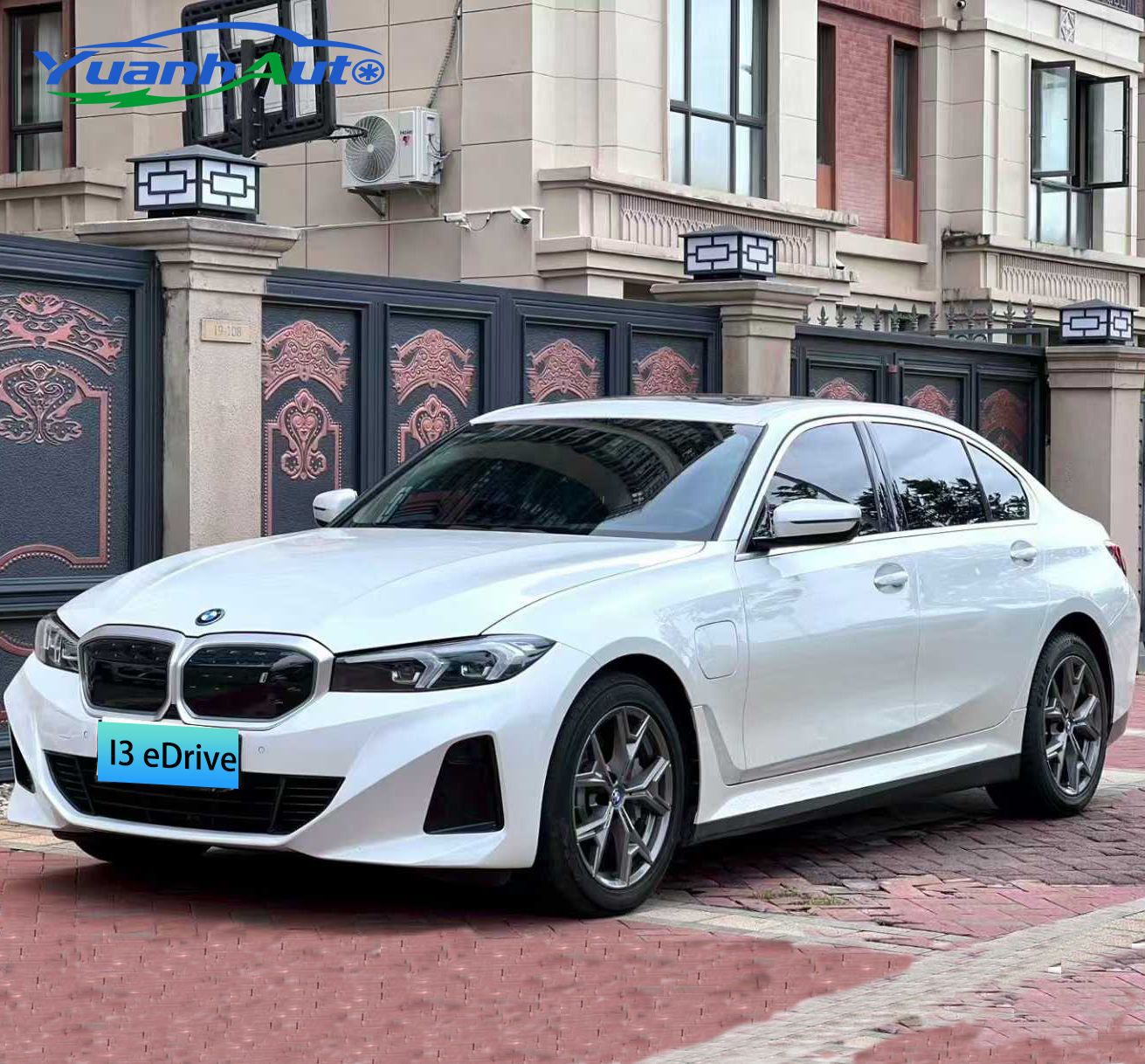 2022 BMW i3 Electric Sedan — source image 1