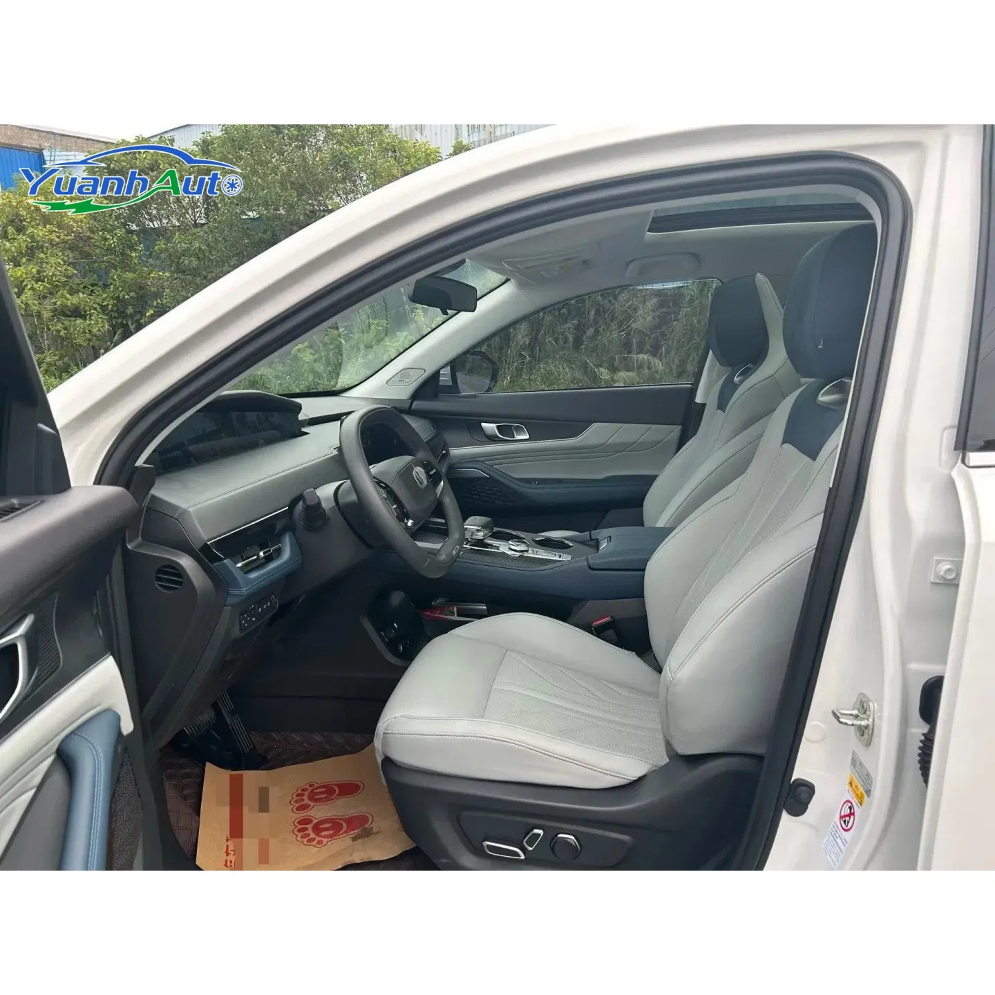 2023 Changan UNI-K iDD SUV — source image 6