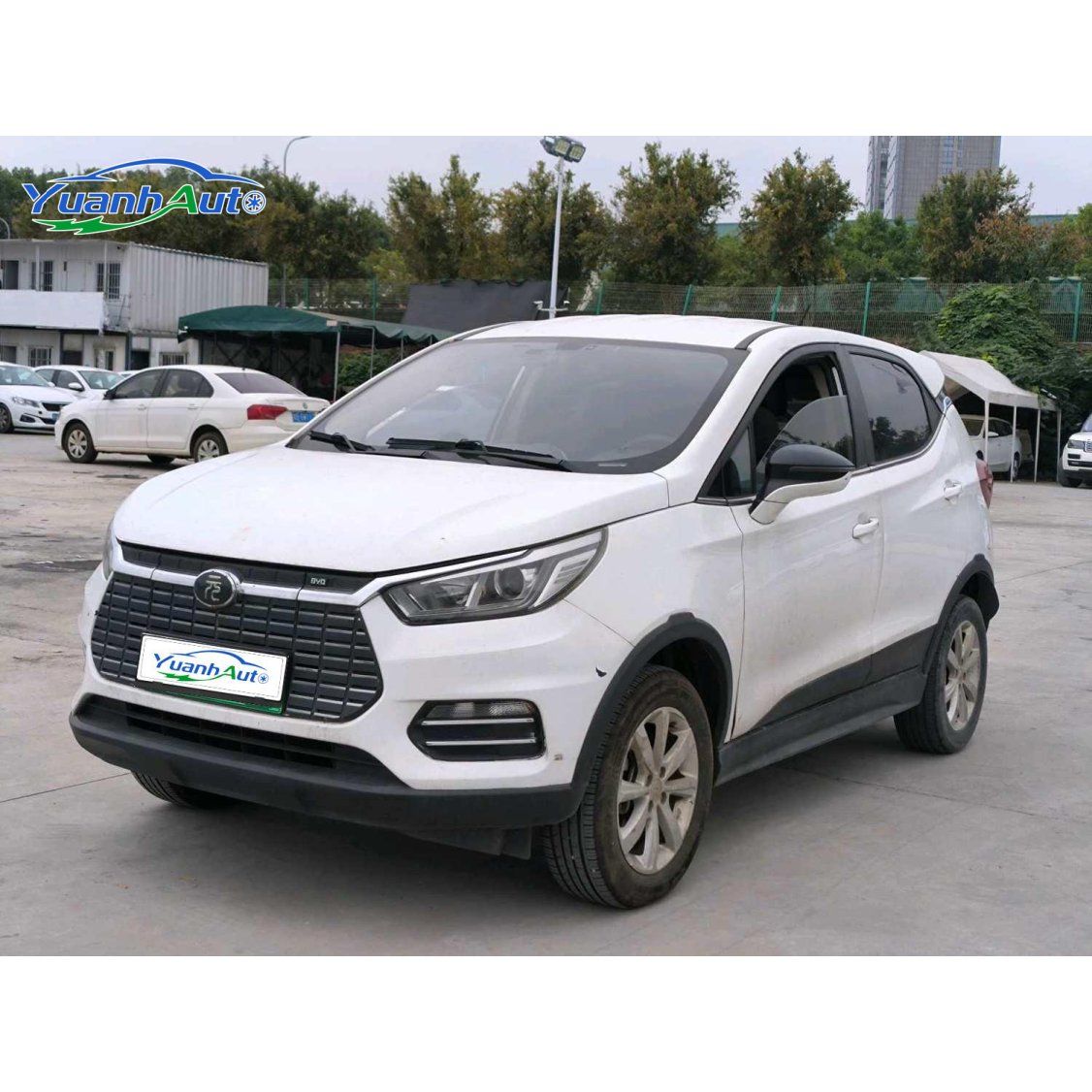 2018 BYD Yuan EV360 Electric SUV — source image 1