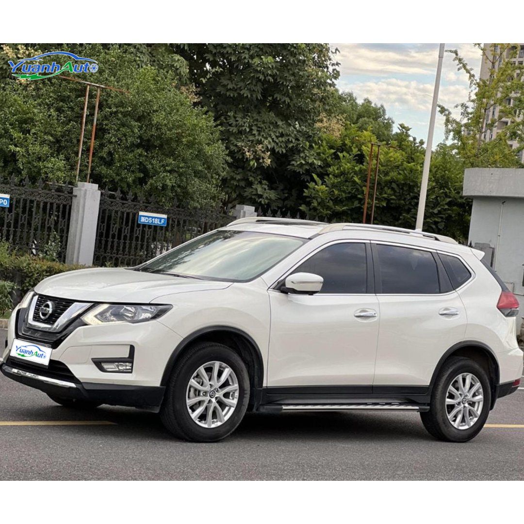 2020 Nissan X-Trail vehicle photo 1