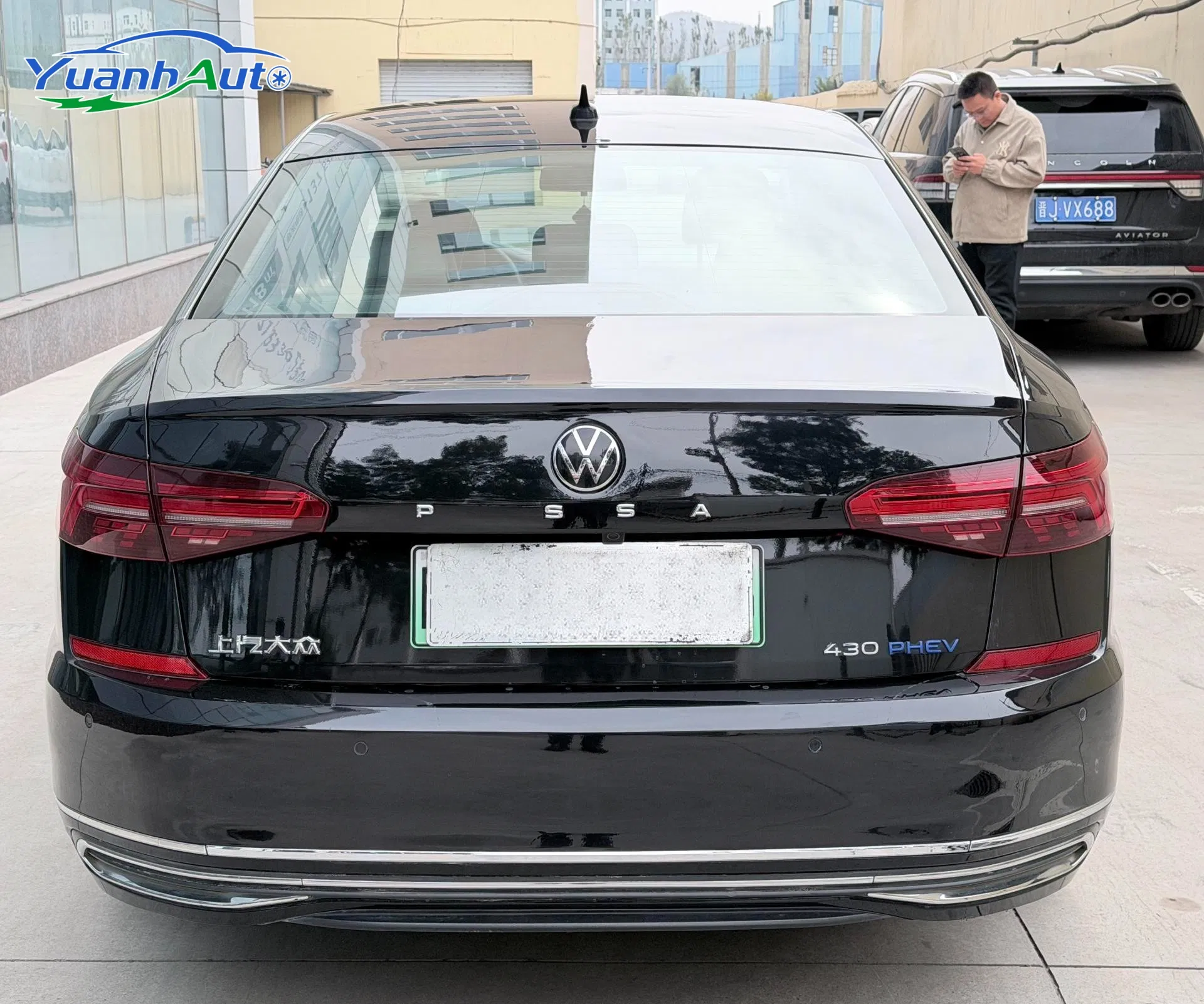 2020 Volkswagen Passat Hybrid — source image 12