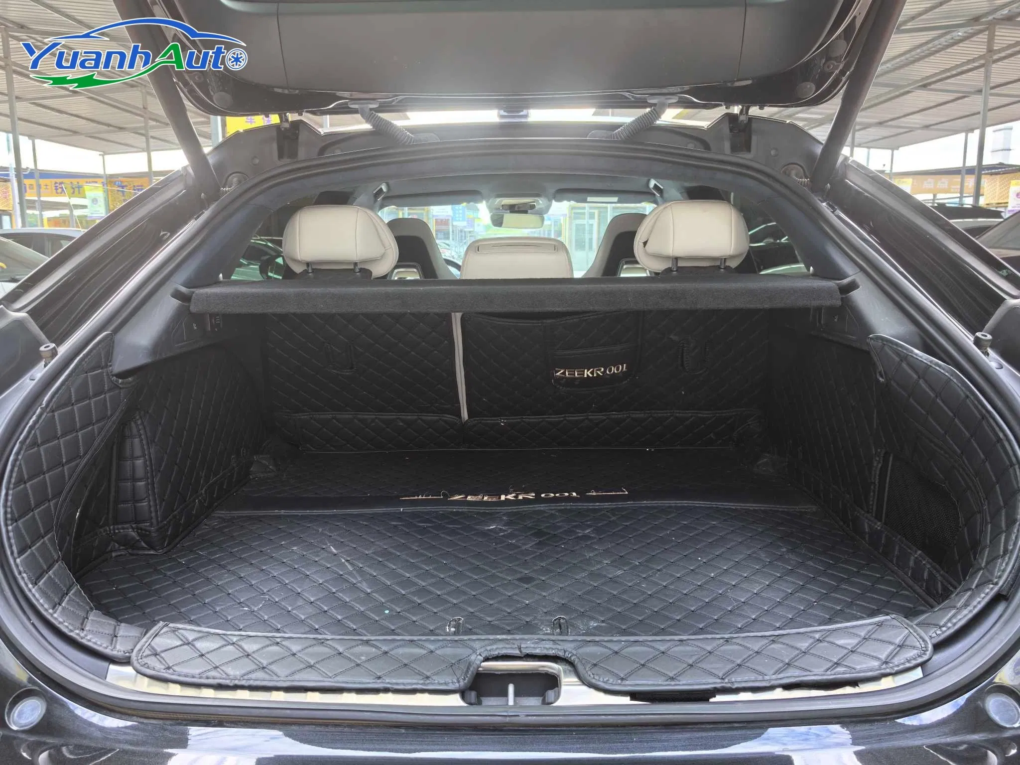 2021 Zeekr 001 vehicle photo 7