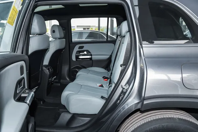 2025 Mercedes-Benz EQB 260 — source image 11