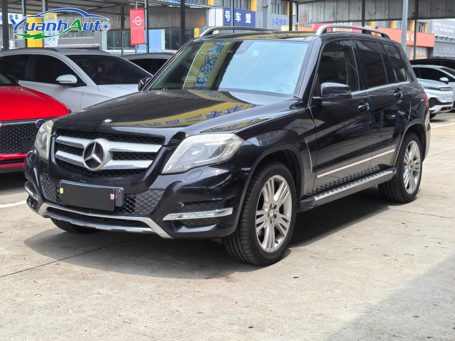 2013 Mercedes-Benz GLK 300 Petrol SUV — source image 8