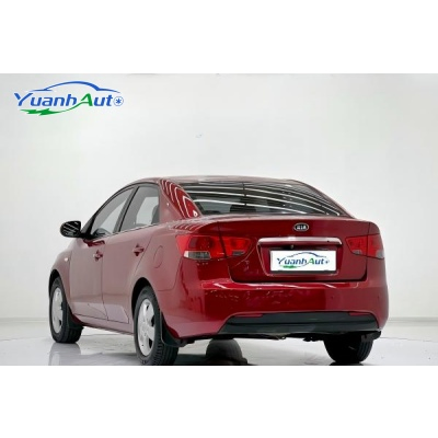 2011 Kia Forte vehicle photo 4