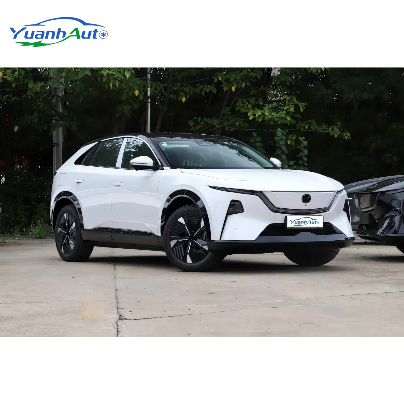 Mazda EZ-60 vehicle photo 4