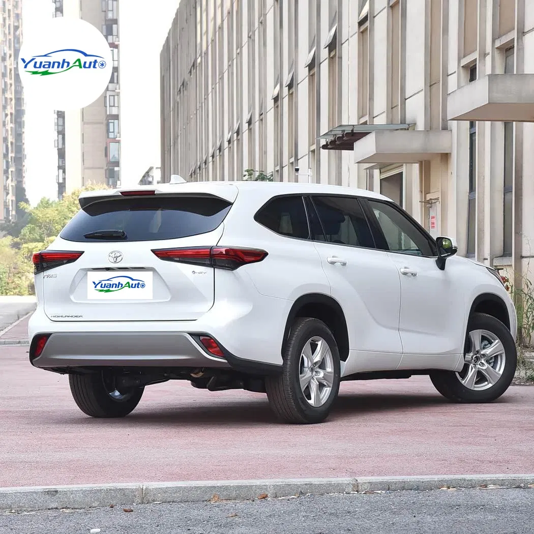 Toyota Highlander vehicle photo 7
