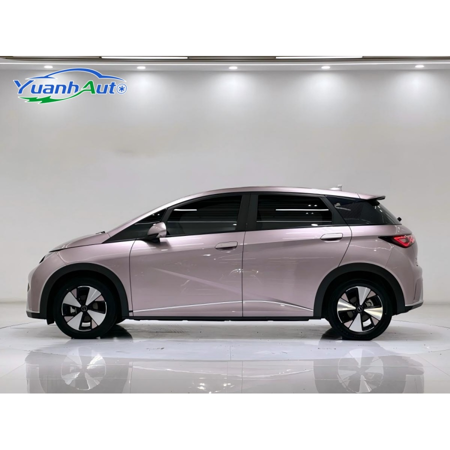 2023 BYD Dolphin Electric Hatchback — source image 3
