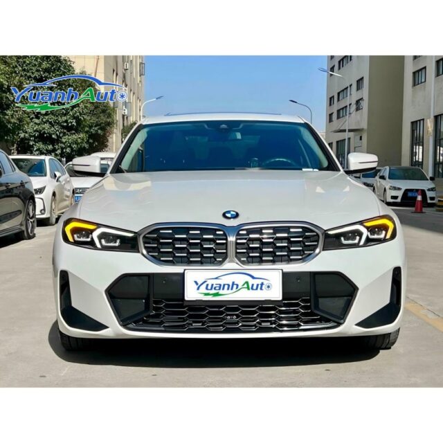 2023 BMW 325Li vehicle photo 1