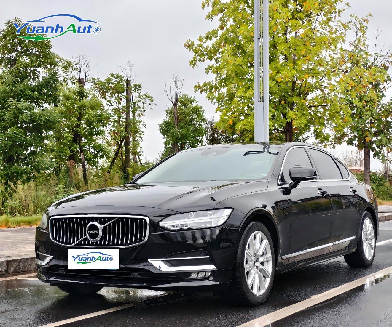 2020 Volvo S90 Sedan — source image 1