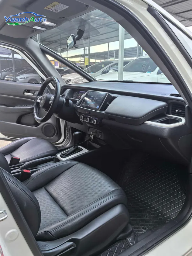 2022 Honda Fit Petrol Hatchback — source image 20